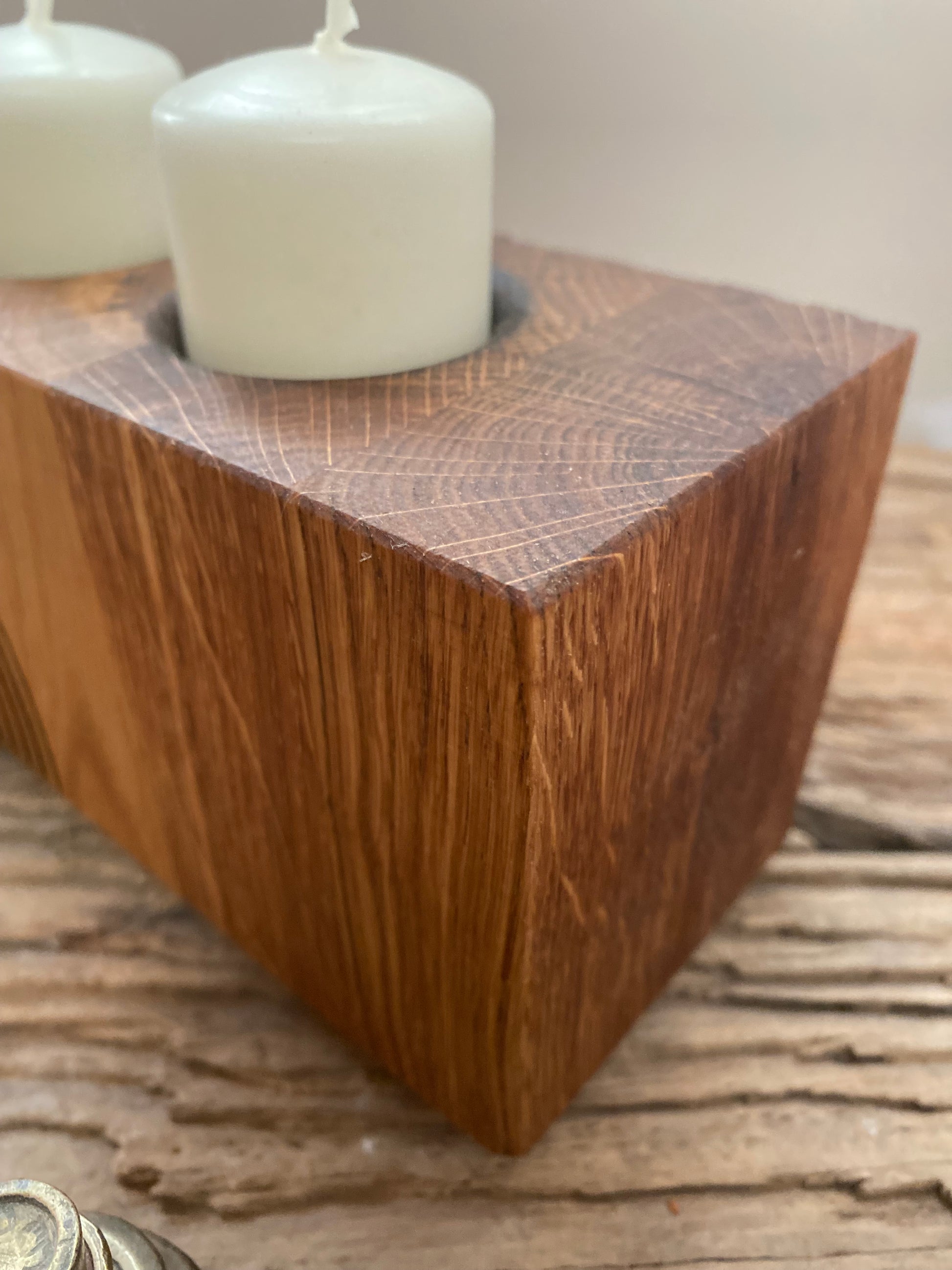 Oak candle holder with geometric pattern