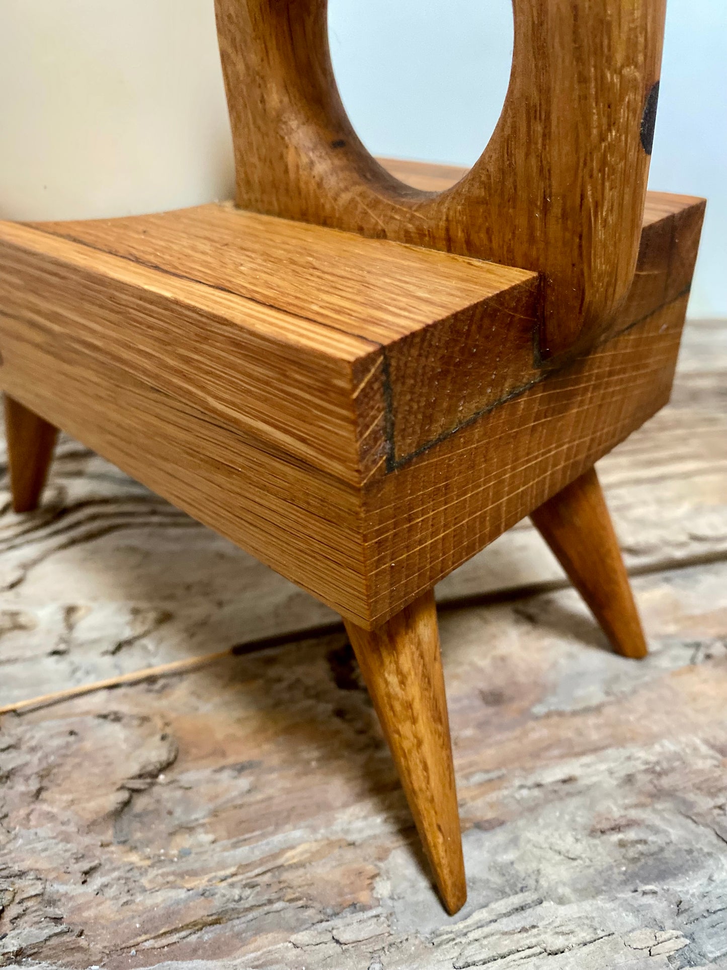 Rustic 'Loop' Oak Candle Holder