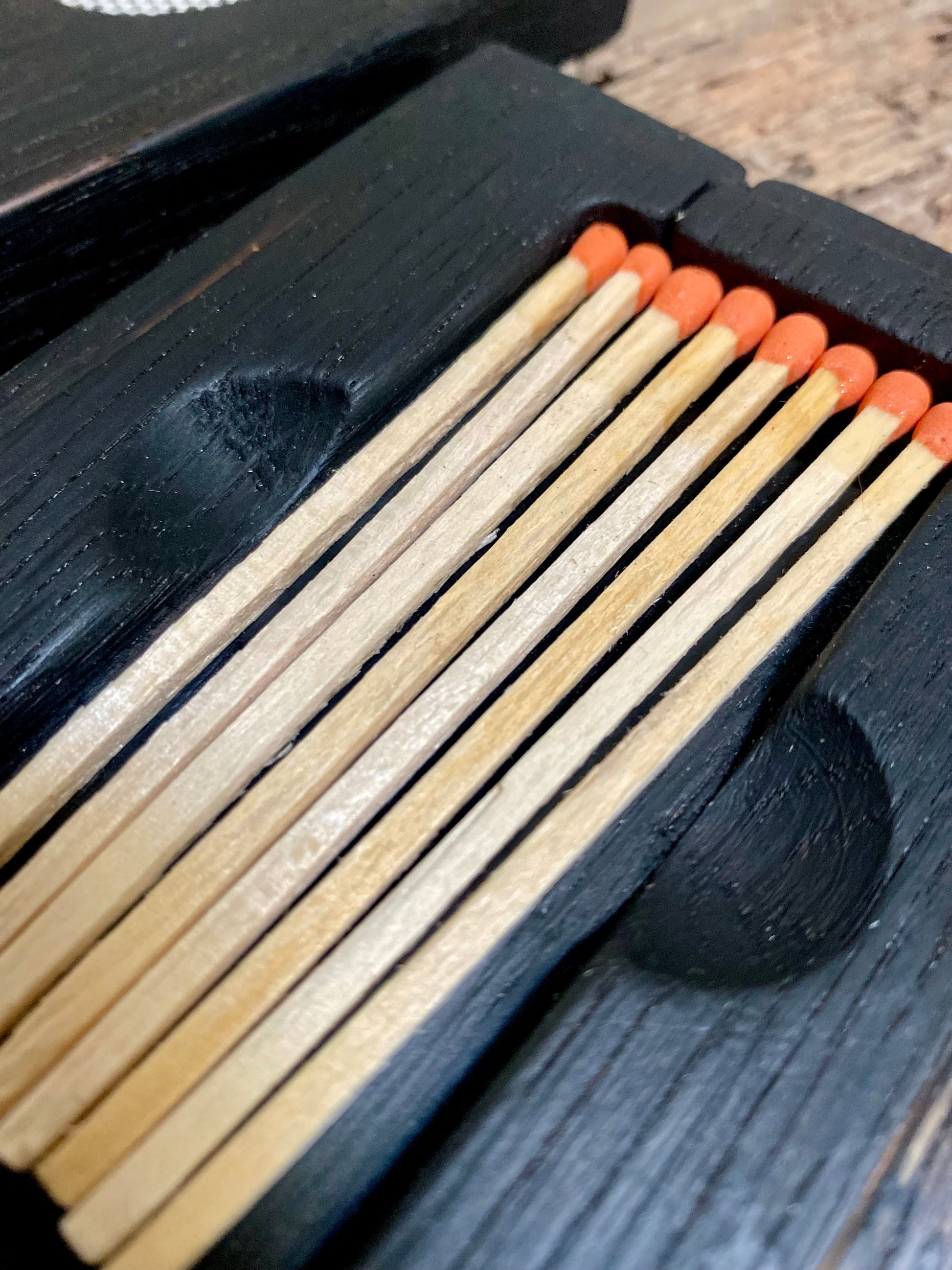 Beautifully charred reclaimed oak chest for tall matches. Handcrafted with sustainable materials and unique bowtie joints. Combines rustic elegance with functionality for lighting candles, cigars, or fires, complementing modern farmhouse decor