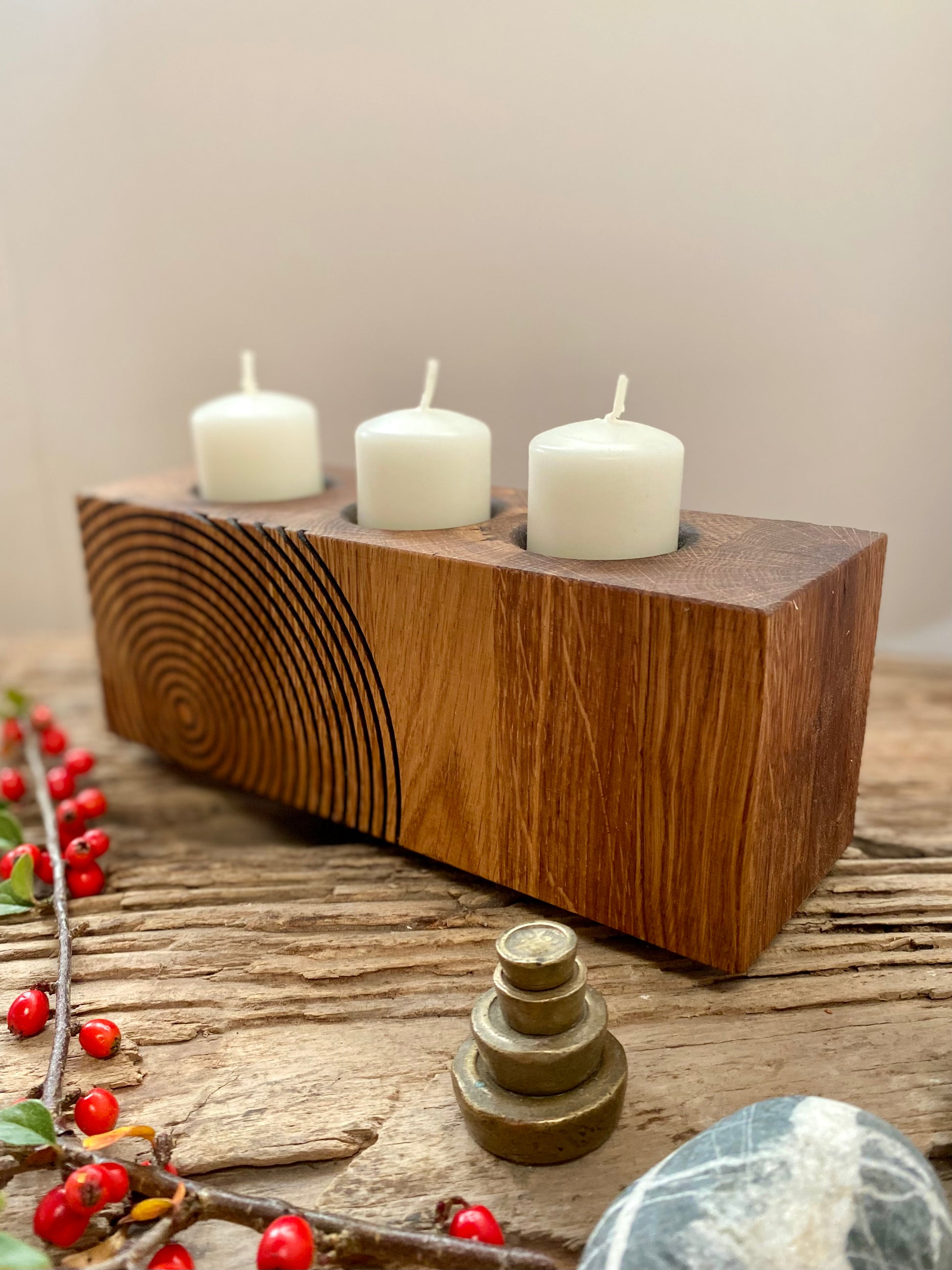 Oak candle holder with geometric pattern