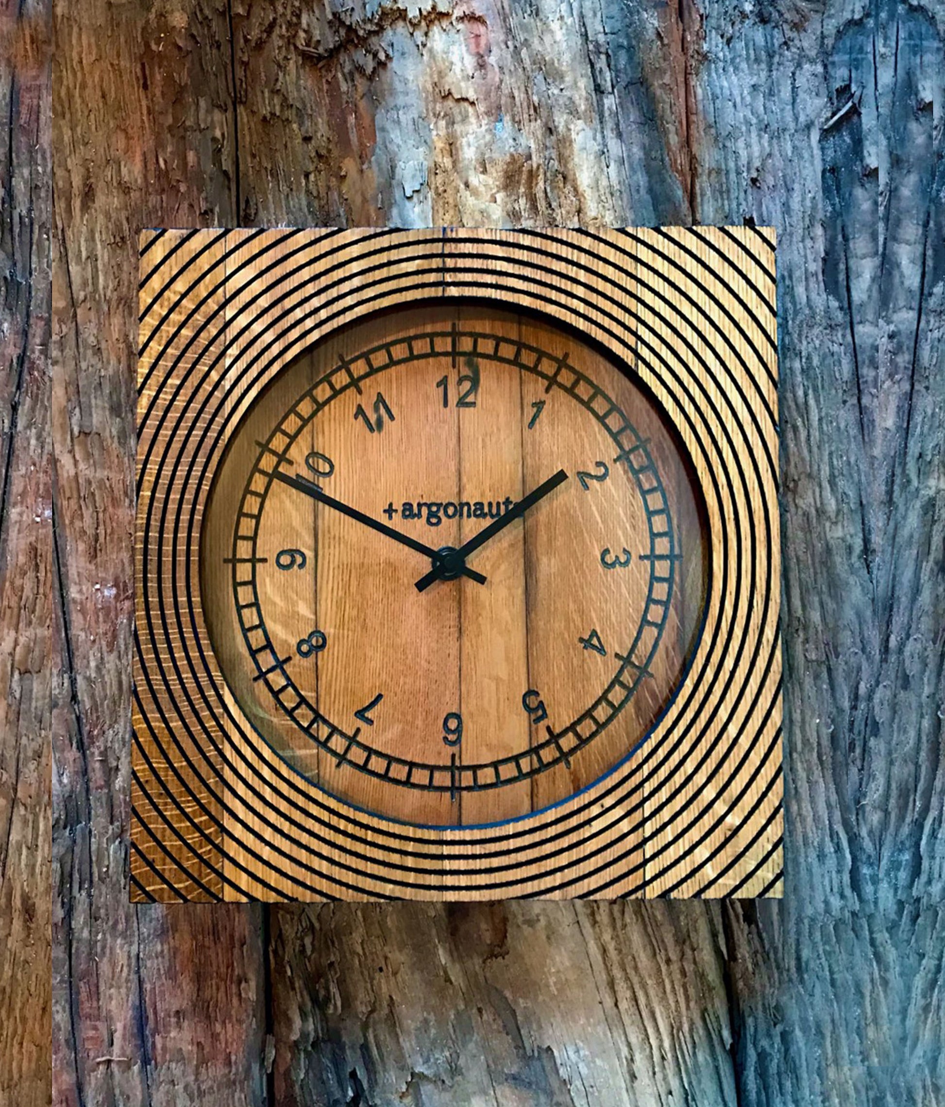 Centre piece oak wall clock with geometric pattern