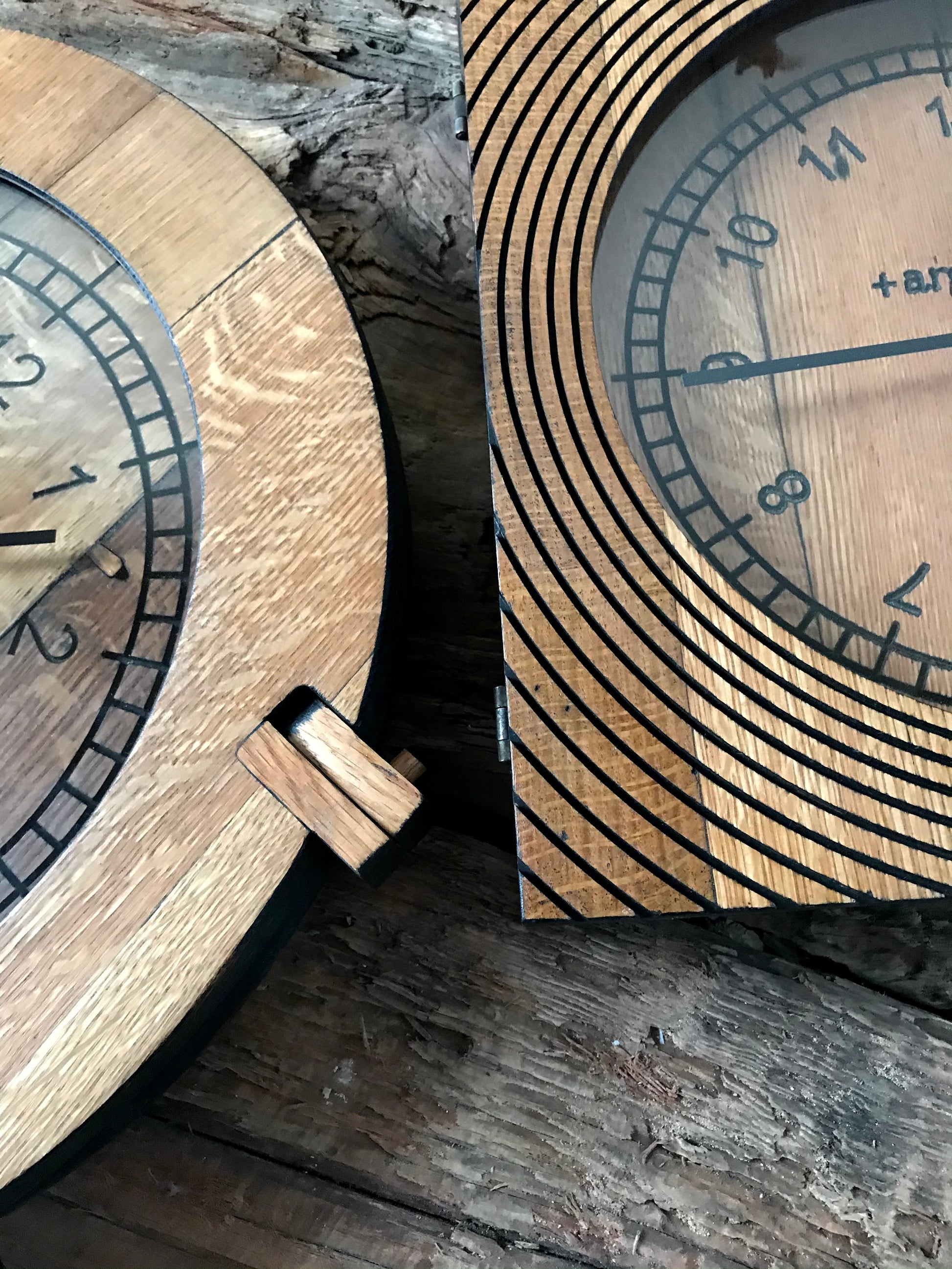 Clocks with different rustic textures